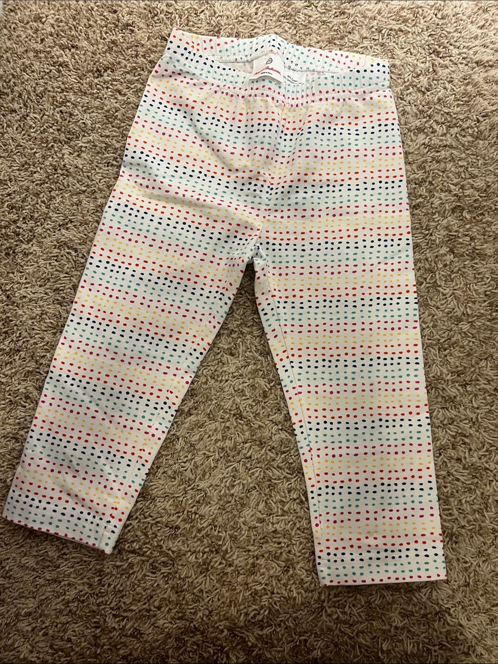 Hannah Kids White Multicolor Dot capri leggings